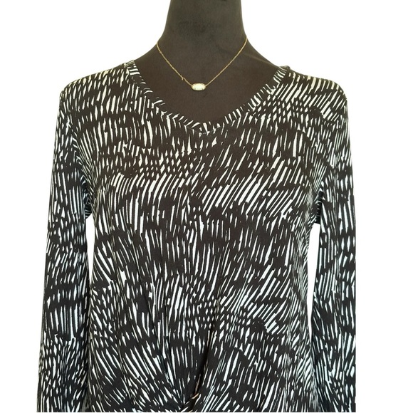 Simply Vera Vera Wang Womans Small Black and White Abstract Long Sleeve Blouse - Picture 3 of 7